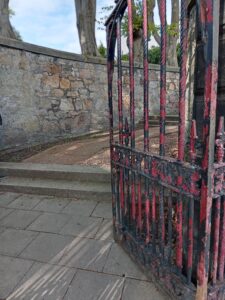 Kirk Wynd entrance Kirkcaldy